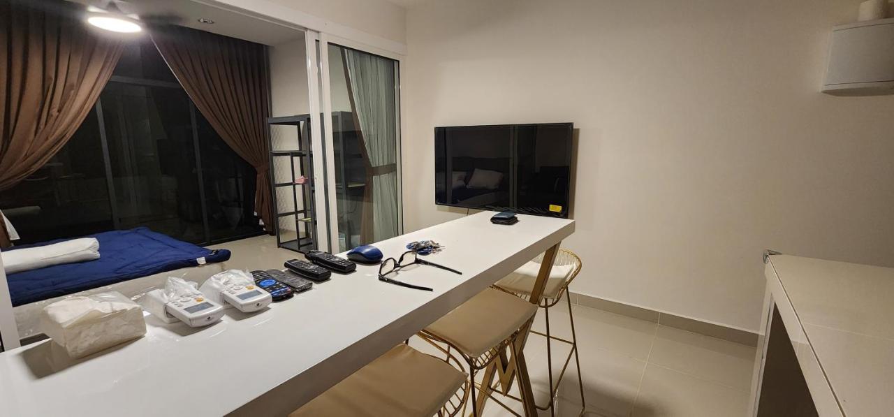 The Shore Ns Studio Suites Sea View Kota Kinabalu Exterior foto